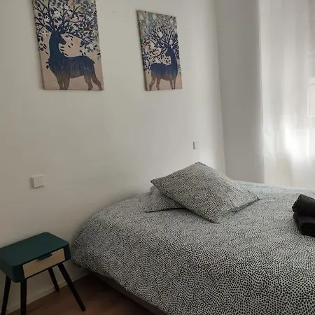 Near The Magic 6 Persons Apartment, 5-minute Walk To Christmas Market! Apartment *