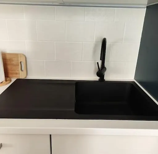 Near The Magic 6 Persons Apartment, 5-minute Walk To Christmas Market! 아파트