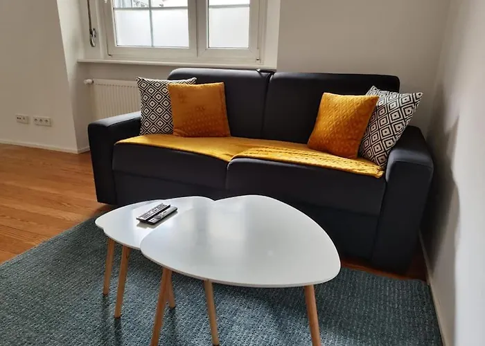 Near The Magic 6 Persons Apartment, 5-minute Walk To Christmas Market!