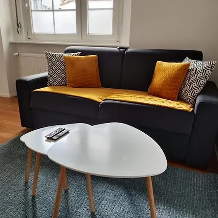 Near The Magic 6 Persons Apartment, 5-minute Walk To Christmas Market!